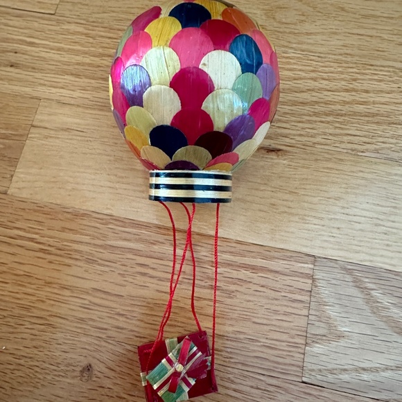 Vintage Wood Veneer Christmas Tree Ornaments Balloon Santa Parachute Church - Picture 6 of 16